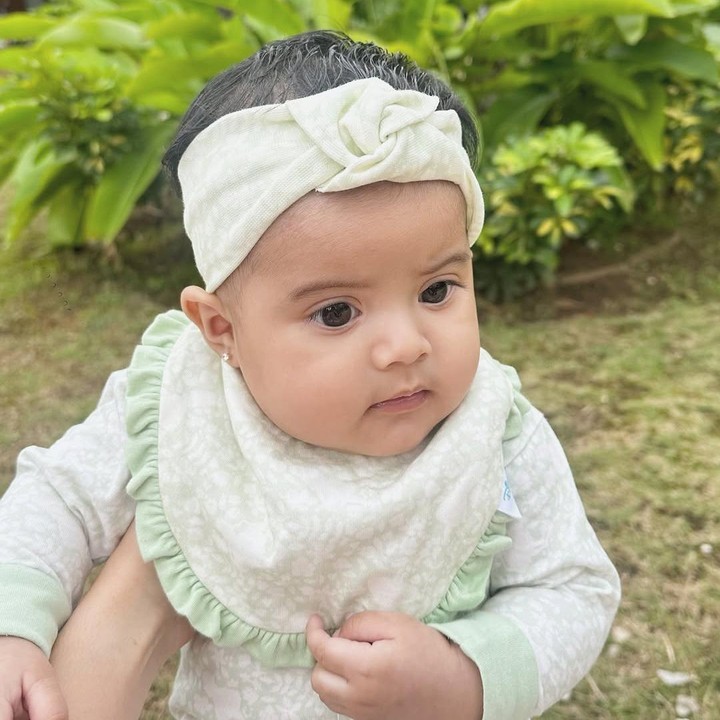 <p>Meski masih kecil, Shiren sudah memiliki banyak penggemar, lho. Akun Instagram-nya yang bernama <em>@shireenrosadi</em> pun mendapatkan lebih dari 10,9 ribu pengikut. (Foto: Instagram: @shireenrosadi)</p>