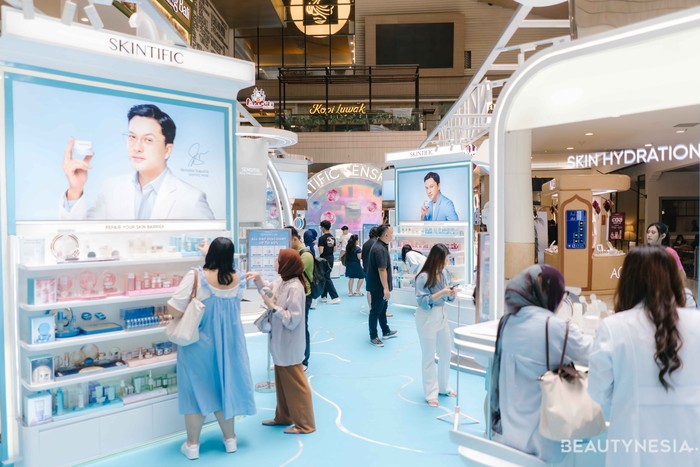 Skintific Senskin Lab di Kota Kasablanka, Jakarta Selatan