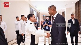VIDEO: Momen Prabowo Datangi Timnas Indonesia Sebelum Bertanding