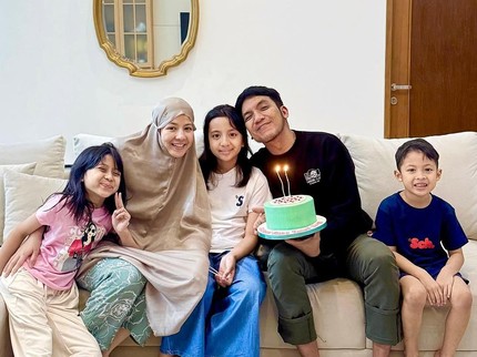 Potret Kompak Natasha Rizky dan Desta Rayakan Ultah Anak Sulung Megumi