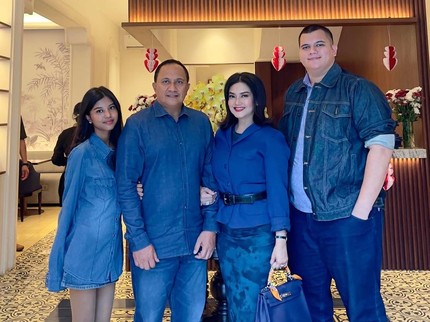 Momen Bella Saphira Bersama Anak-anak Sambung, Intip 5 Potretnya