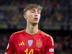 Jawaban Bek Spanyol Dean Huijsen saat Dituding Suka Ngeganja