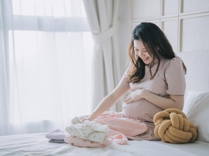 3 Kata yang Perlu Didengar Setiap Bunda Baru dari Bunda Lainnya Menurut Pakar