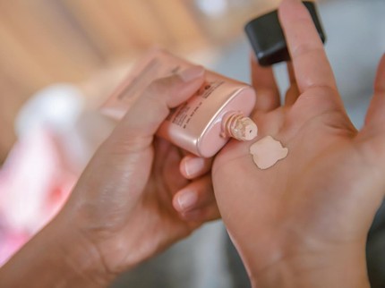 Tren Dipakai Idol Kpop, Ini 5 Rekomendasi Tone up Cream Terbaik untuk Kulit Glowing