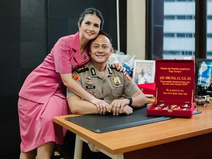 Kadek Devi Dampingi Suami Polisi, Intip 5 Potret Kebersamaan Keduanya