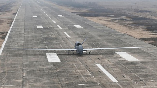 Ancaman Perang, Perusahaan Otomotif Jepang Kembangkan Drone War Ketertarikan perusahaan otomotif Jepang ini mengembangkan drone karena alat tersebut sudah banyak digunakan di daerah peperangan seperti di Ukraina dan Rusia.