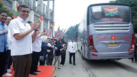 Menaker Lepas Keberangkatan Mudik 11 Ribu Pengusaha Warmindo