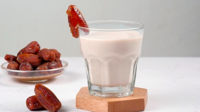 Milkshake Kurma Kacang/Foto: freepik.com/Edgunn