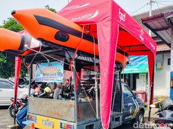 Polres Situbondo Siagakan Perahu Karet di Pelabuhan Jangkar Saat Lebaran