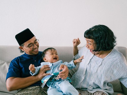 Hindari 5 Kebiasaan Ini saat Ketemu Bayi di Momen Hari Raya Idul Fitri