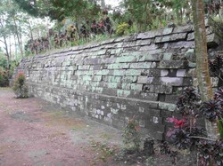 Menelisik Sejarah Situs Watu Gilang di Pujon Malang