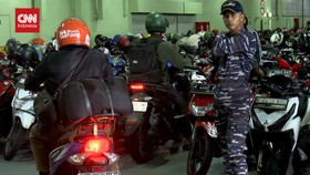 VIDEO: 1.600 Warga Jakarta Mudik Naik Kapal Perang