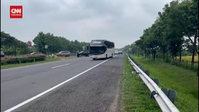 VIDEO: Arus Mudik Meningkat di Kamis, One Way Berlaku di KM 132 Cipali