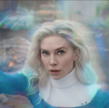 Vanessa Kirby Sampai Kehilangan Suara Lakoni Adegan Melahirkan di Luar Angkasa