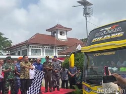 Wagub Sumsel Lepas 880 Pemudik Gratis Pakai Bus, Rute Jawa-Sumatera
