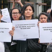 Aksi Gerakan Suara Ibu Indonesia: Kecam Tindakan Represif Aparat ke Mahasiwa dan Tolak UU TNI