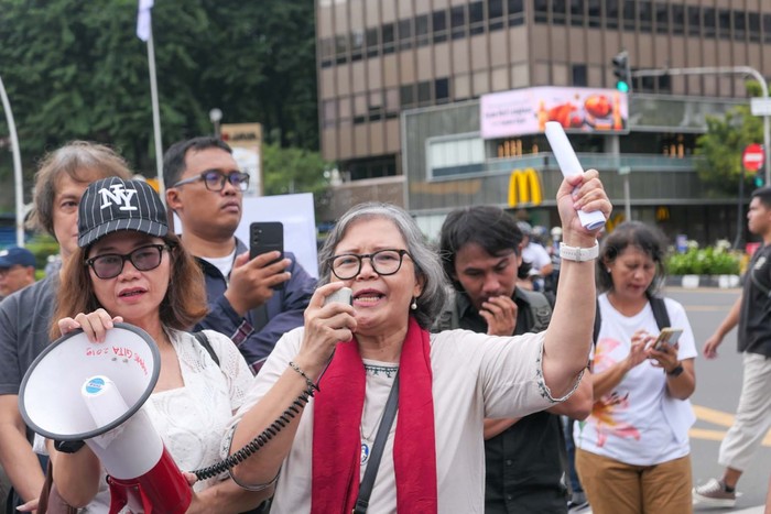 Aksi Gerakan Suara Ibu Indonesia: Kecam Tindakan Represif Aparat ke Mahasiwa dan Tolak UU TNI
