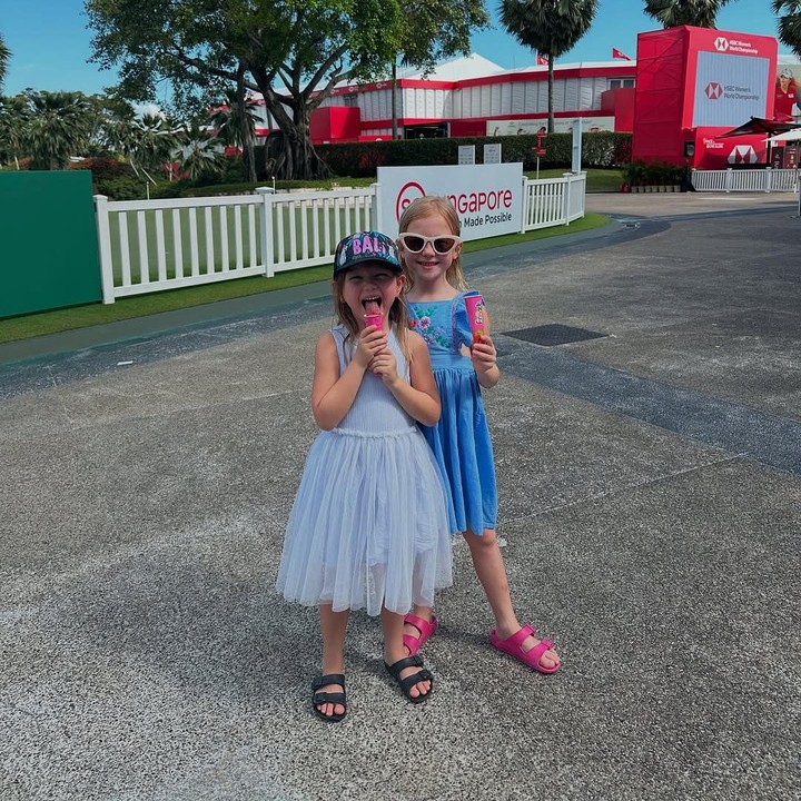 <p>Banyak netizen yang dibuat gemas dengan sosok Allie dan Ollie. Hal ini karena mereka memiliki wajah bule dari sang Bunda yang keturunan Jerman dan Ayahnya yang keturunan yang didapatkan oleh sang Ayah yang keturunan Australia. (Foto: Instagram: @marissaln)</p>