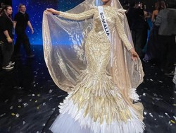 Dulu Wanita Berhijab Pertama di Miss Universe, Khadija Omar Kini Lepas Hijab