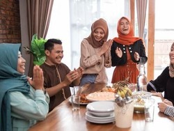 Kapan Nikah Kerap Jadi Pertanyaan Saat Lebaran, Kenapa Ya?