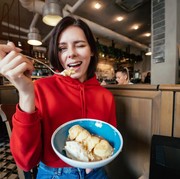 Bikin Demensia! Setop Konsumsi 3 Makanan Enak tapi Berbahaya Ini