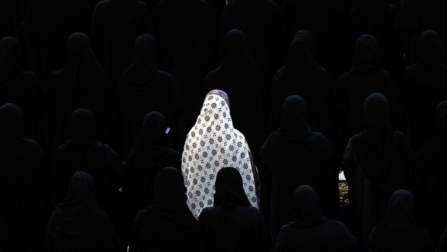 NYALANG: Saat Cinta Bersemi di Athena