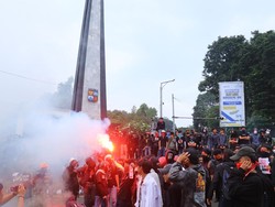 Polresta Bogor Kota Bubarkan Demo Anarkis, Polisi hingga Pedagang Jadi Korban