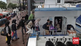 Cuaca Buruk, Dishub DKI Setop Pelayaran ke Kepulauan Seribu