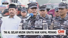 VIDEO: TNI AL Gelar Mudik Gratis Naik Kapal Perang