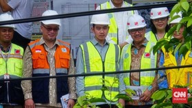 Didampingi Kader PDIP, Gibran Tinjau Proyek Pasar Terban Yogyakarta
