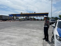 800 Kendaraan Per Jam Masuk Tol Singosari Malang Sabtu 29 Maret 2025