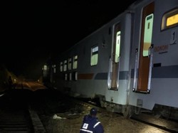 Jadwal Kereta Sempat Molor Imbas Banjir dan Longsor, KAI Minta Maaf