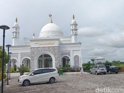 Ada Masjid Ar Rahman, Bangunan Megah di Jalur Mudik Alternatif Menuju Magetan