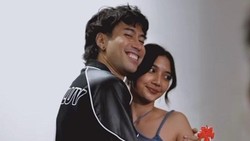 Alasan Pernikahan Sheila Dara dan Vidi Aldiano Jarang Diterpa Isu Miring