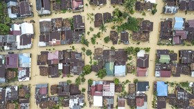 FOTO: Banjir Kepung Kota Jambi Jelang Lebaran