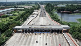 One Way Arah Jakarta: KM 219 Tol Kanci Pejagan sampai Cikampek Utama