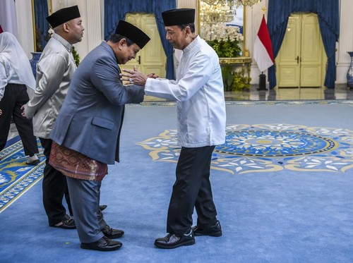 Prabowo Beri Wiranto Tanda Kehormatan Bintang Republik Indonesia Utama