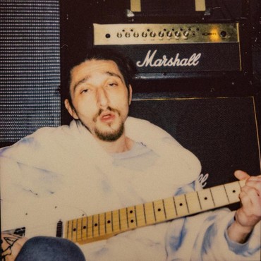 Lirik Lagu Shut up My Moms Calling - Hotel Ugly