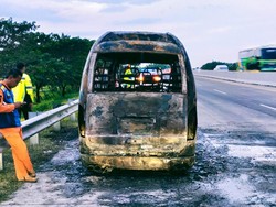 Sederet Fakta Mobil Pemudik Terbakar di Tol Ngawi-Kertosono