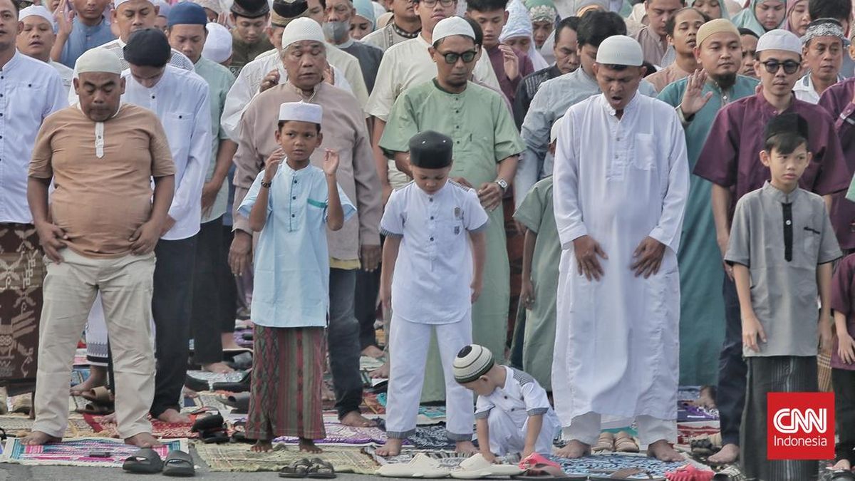 Panduan Sholat Idul Fitri: Niat, Tata Cara, dan Bacaannya