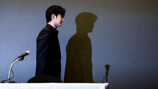Gold Medalist, agensi Kim Soo-hyun mengajukan laporan pencemaran nama baik melalui unggahan jahat soal aktornya.