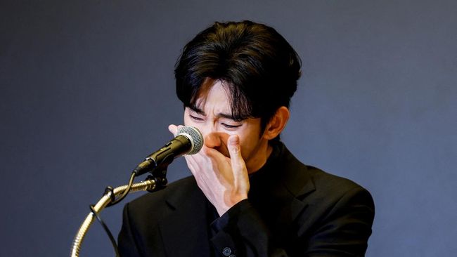 Kim Soo-hyun mengajukan gugatan baru terhadap Kim Se Ui, YouTuber Garosero Institute, terkait penguntitan pada Rabu (2/4).
