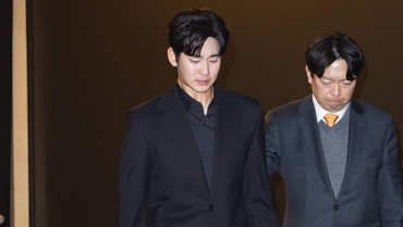 img-title Kim Soo Hyun Lapor Polisi Terkait Perundungan di Media Sosial