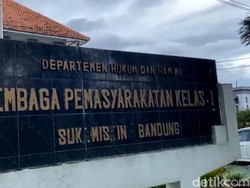 Momen Spesial Bagi 288 Napi Lapas Sukamiskin Dapat Remisi
