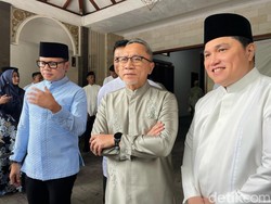 Zulhas Gelar Open House, Erick Thohir hingga Bima Arya Hadir