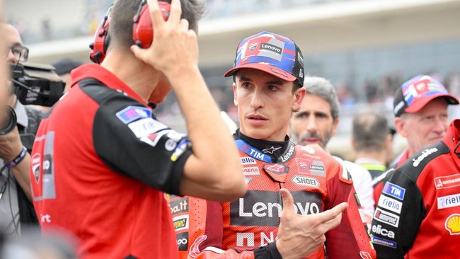 Pihak MotoGP mengungkap video detik-detik Marc Marquez menciptakan drama menghebohkan sebelum start MotoGP Amerika Serikat 2025 di COTA.