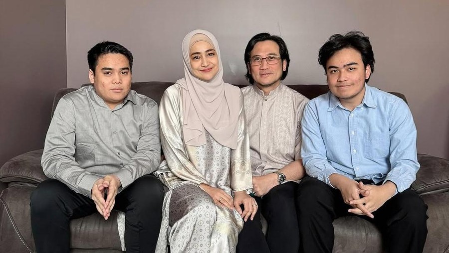 Potret Cindy Fatikasari dan Tengku Firmansyah Lebaran Idul Fitri di Kanada Potret Cindy Fatikasari dan Tengku Firmansyah Lebaran Idul Fitri di Kanada