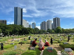 Bolehkah Wanita Haid Ziarah Kubur? Ini Penjelasan 4 Mazhab