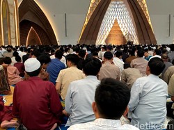 Jadwal Sholat Kota Bandung Hari Ini, Senin 5 Mei 2025
