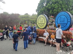 Floating Market Lembang Mulai Diserbu Wisatawan di Hari H Lebaran